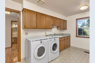 8445 SW Maverick Pl, Beaverton, OR 97008 - Photo 22