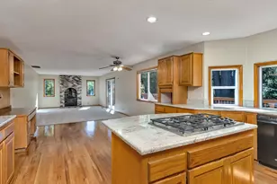 8445 SW Maverick Pl, Beaverton, OR 97008 - Photo 12