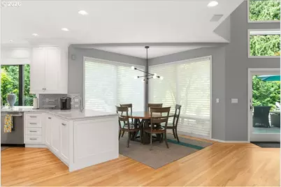 4221 SW Selling Ct, Portland, OR 97221 - Photo 14