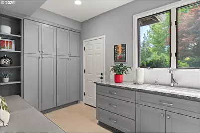 4221 SW Selling Ct, Portland, OR 97221 - Photo 30