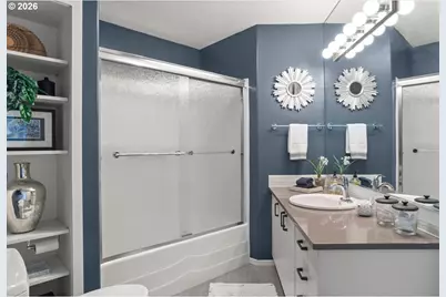 4221 SW Selling Ct, Portland, OR 97221 - Photo 36