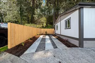 16000 SE Powell Blvd, Portland, OR 97236 - Photo 4