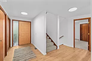 350 Loma Linda Ln, Eugene, OR 97405 - Photo 4