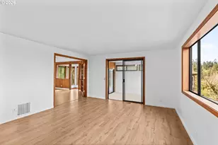 350 Loma Linda Ln, Eugene, OR 97405 - Photo 20