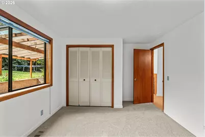 350 Loma Linda Ln, Eugene, OR 97405 - Photo 22