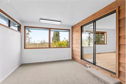 350 Loma Linda Ln, Eugene, OR 97405 - Photo 16