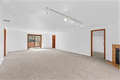 350 Loma Linda Ln, Eugene, OR 97405 - Photo 28