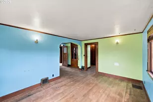 824 S 7th St, Coos Bay, OR 97420 - Photo 40