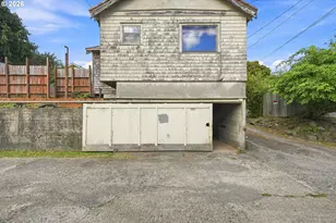 824 S 7th St, Coos Bay, OR 97420 - Photo 44