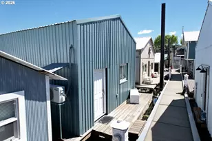 101 N Boat Basin Rd, The Dalles, OR 97058 - Photo 2