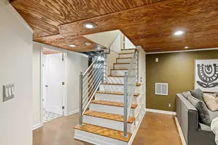 7221 SW Brier Pl, Portland, OR 97219 - Photo 32