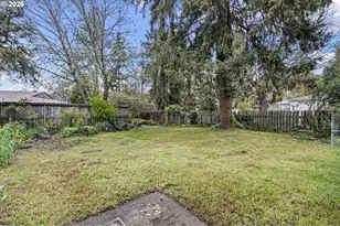 1402 SE Ct Ave, Roseburg, OR 97470 - Photo 22