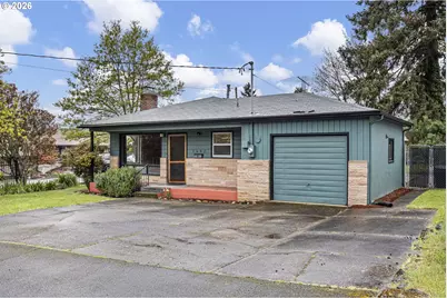 1402 SE Court Ave, Roseburg, OR 97470 - Photo 2