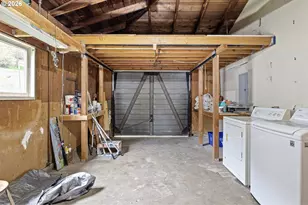 1402 SE Ct Ave, Roseburg, OR 97470 - Photo 20