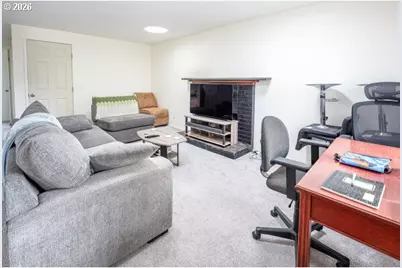 556 Cinderella Loop, Eugene, OR 97404 - Photo 6