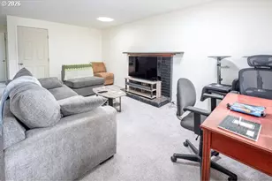 556 Cinderella Loop, Eugene, OR 97404 - Photo 6