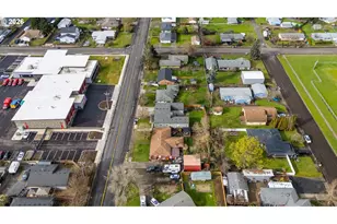 1051 W Oak St, Lebanon, OR 97355 - Photo 32