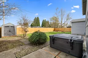 1051 W Oak St, Lebanon, OR 97355 - Photo 28