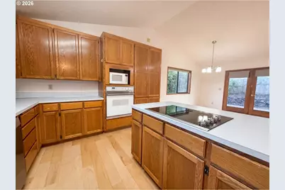 3264 NW Twinberry St, Corvallis, OR 97330 - Photo 8