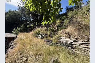 590 NE Spring St, White Salmon, WA 98672 - Photo 8