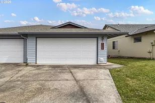 702 Benjamin Ave, Cottage Grove, OR 97424 - Photo 2