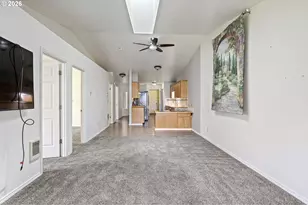 702 Benjamin Ave, Cottage Grove, OR 97424 - Photo 8