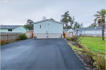 6289 SW Jetty Ave, Lincoln City, OR 97367 - Photo 4