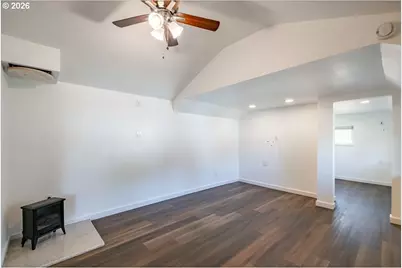 1649 Elm St, Sweet Home, OR 97386 - Photo 6