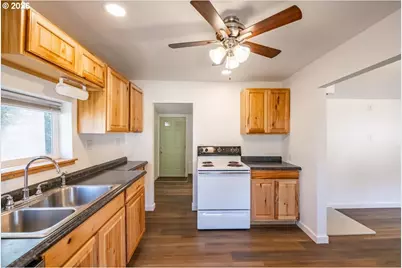 1649 Elm St, Sweet Home, OR 97386 - Photo 8