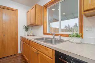 402 E Washington St, Carlton, OR 97111 - Photo 18