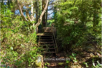 80 NE Keene Ave, Depoe Bay, OR 97341 - Photo 38