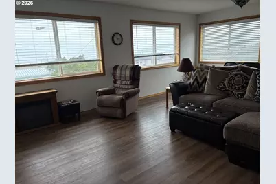 2701 NW Parker Ave, Waldport, OR 97394 - Photo 14