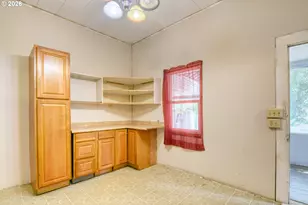 415 Van Buren St, Athena, OR 97813 - Photo 12