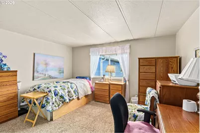 364 Scotts Glen Dr, Springfield, OR 97477 - Photo 14