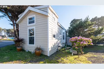4875 N Highway 101 #35, Depoe Bay, OR 97341 - Photo 20