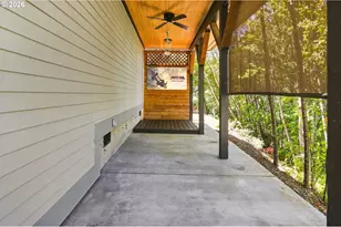 439 Vista Ridge Ct, Gaston, OR 97119 - Photo 36