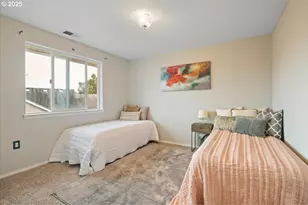 1318 NE Grandhaven St, McMinnville, OR 97128 - Photo 22