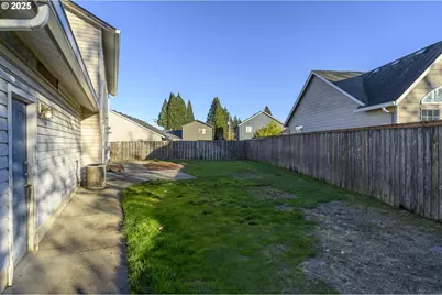 1318 NE Grandhaven St, McMinnville, OR 97128 - Photo 36