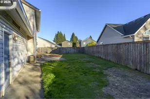 1318 NE Grandhaven St, McMinnville, OR 97128 - Photo 36