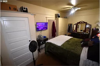 309 W 7th St, The Dalles, OR 97058 - Photo 8