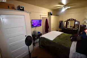 309 W 7th St, The Dalles, OR 97058 - Photo 8