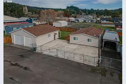 150 N 11th St, Lakeside, OR 97449 - Photo 36