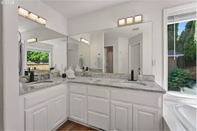 10864 SW Hunt Ct, Wilsonville, OR 97070 - Photo 12