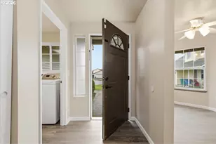 107 SW 14th Cir, Battle Ground, WA 98604 - Photo 4