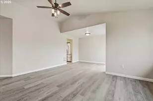 107 SW 14th Cir, Battle Ground, WA 98604 - Photo 8