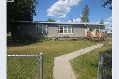1800 Cedar St, Elgin, OR 97827 - Photo 1
