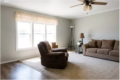 1800 Cedar St, Elgin, OR 97827 - Photo 4