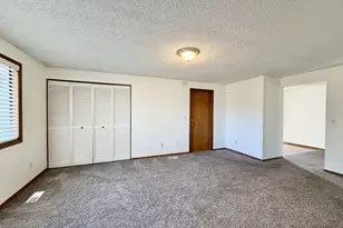 2715 SW 31st St, Gresham, OR 97080 - Photo 16