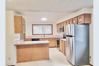 2715 SW 31st St, Gresham, OR 97080 - Photo 12