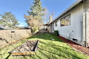 2715 SW 31st St, Gresham, OR 97080 - Photo 28